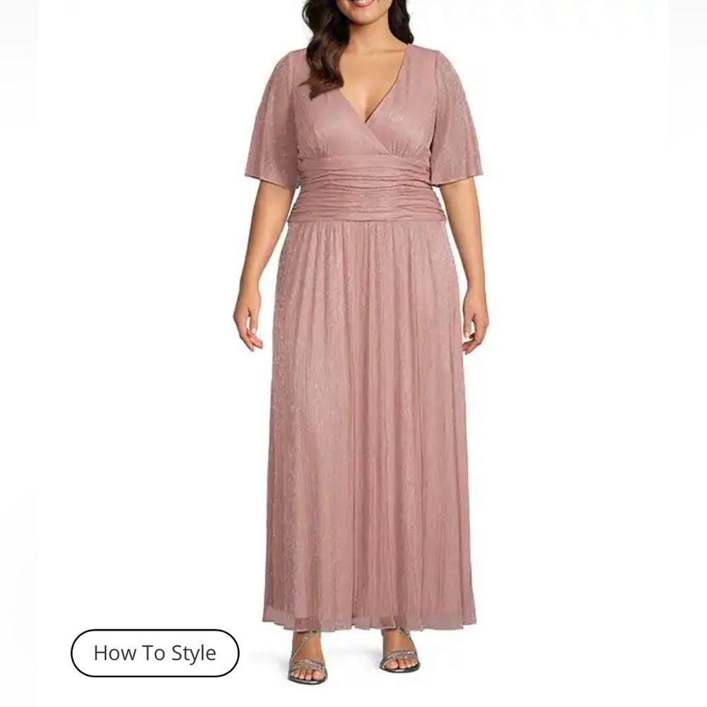 Ignite evening Mother of the bride, formal event dress. Faded rose. 14W NWT